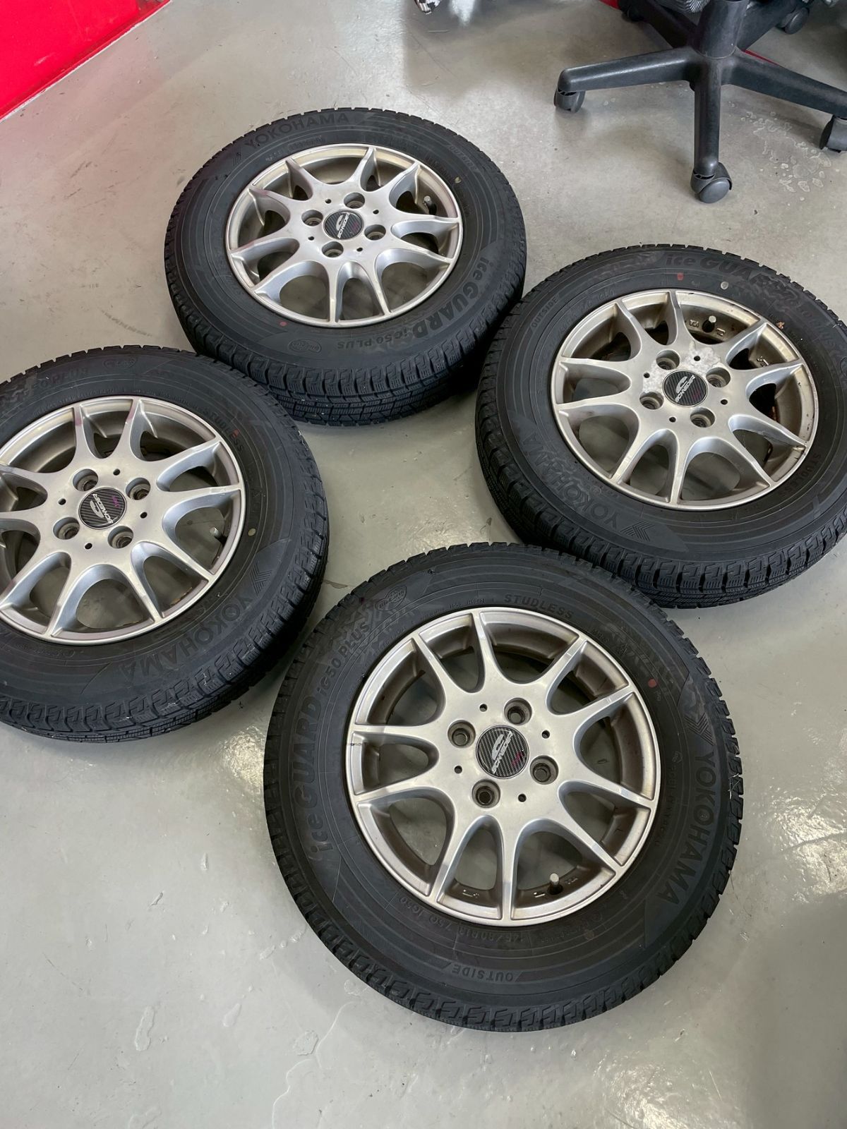 SCHNEDER アルミホイール 13インチ/YOKOHAMAスタッドレスタイヤ（145 