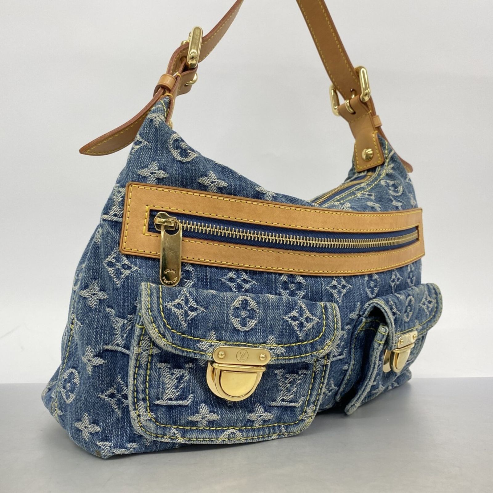 Buy from Japan Easily