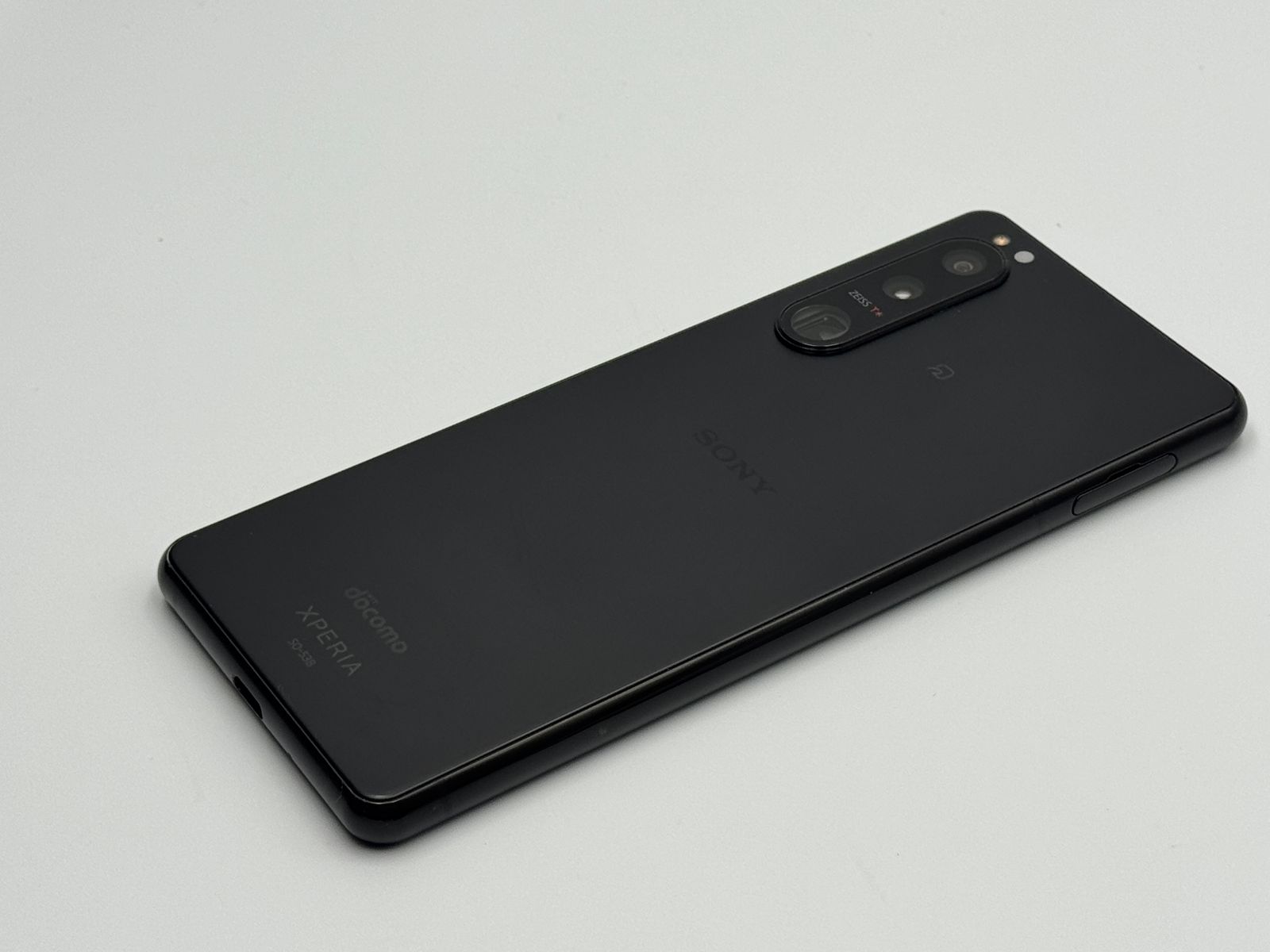 スマホ SIMフリー Xperia 5 III SO-53B docomo ブラック 4G 5G 良品 指紋認証 ゲーミング android13対応 RUUN14646 Android 家電、AV、カメラ
