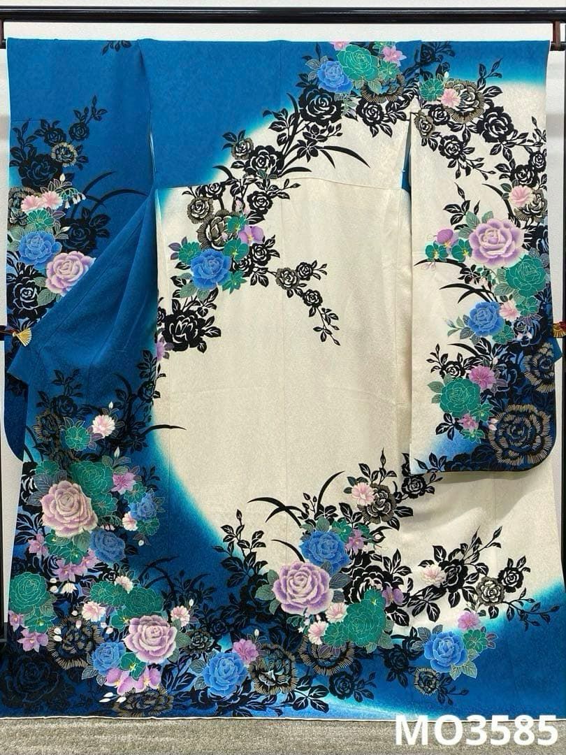 振袖 ラメ刺繍 金彩 銀通し 薔薇 身丈169cm 撥水加工済 MO3585 - メルカリ