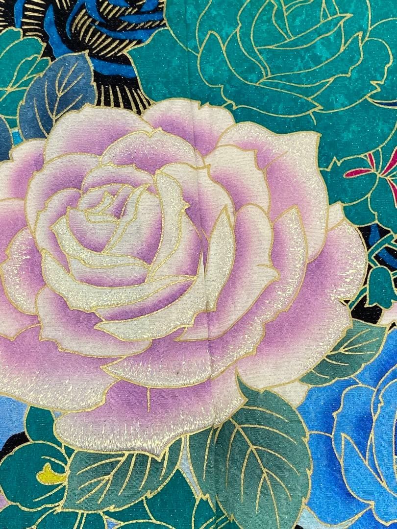 振袖 ラメ刺繍 金彩 銀通し 薔薇 身丈169cm 撥水加工済 MO3585 - メルカリ