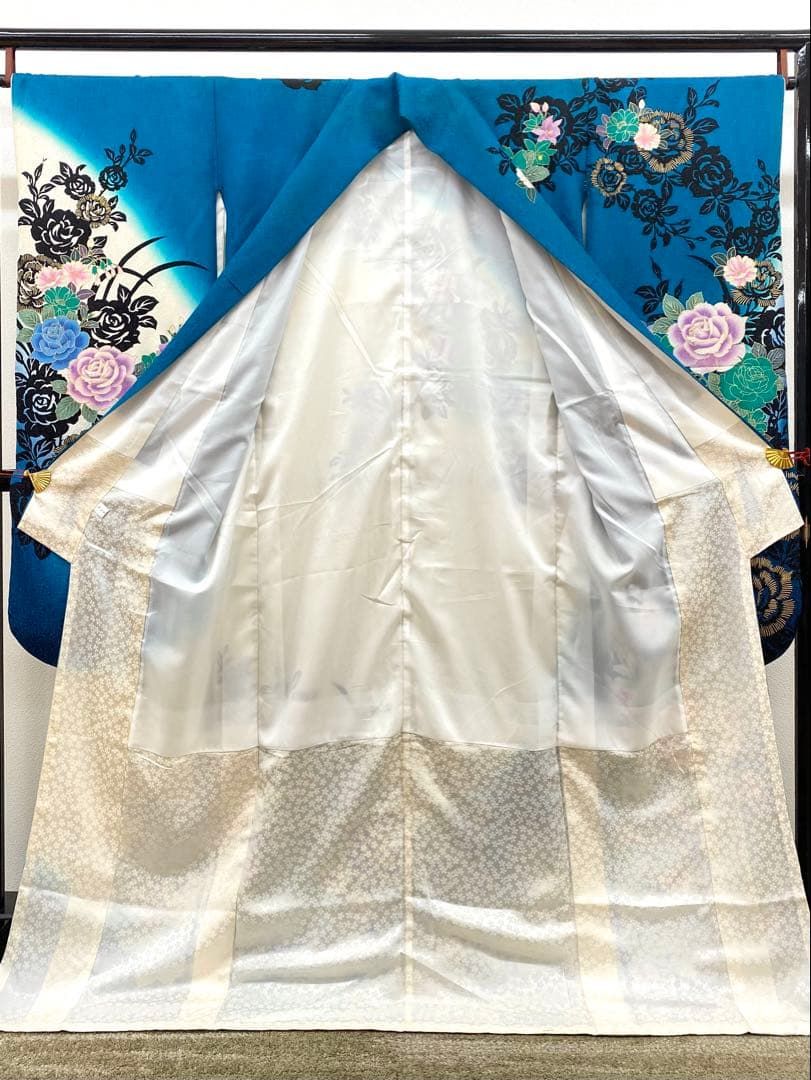 振袖 ラメ刺繍 金彩 銀通し 薔薇 身丈169cm 撥水加工済 MO3585 - メルカリ
