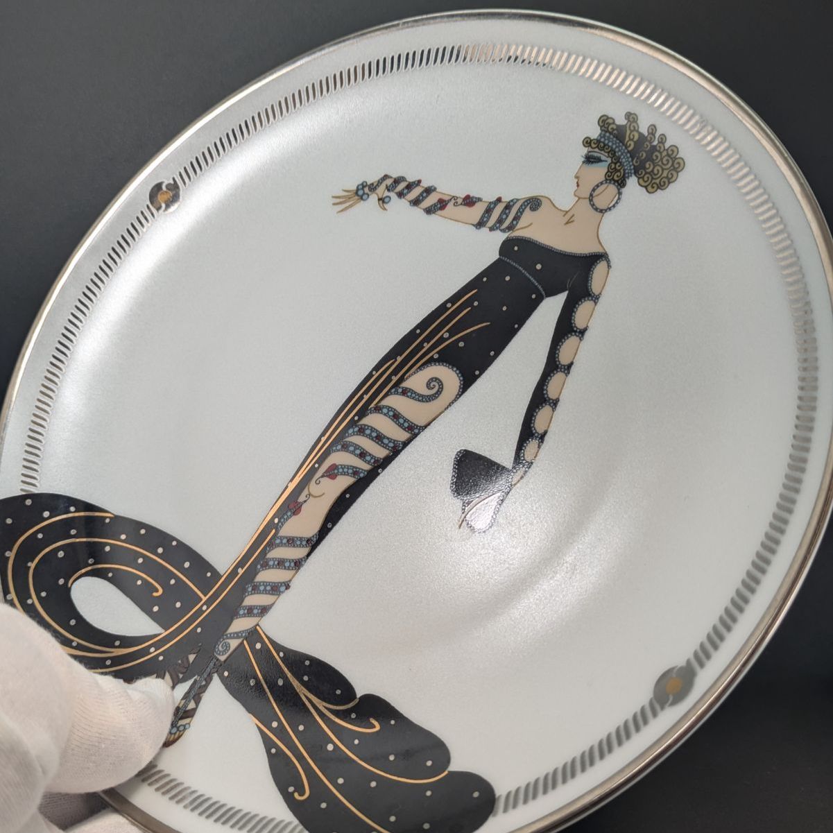 エルテ 磁器 (フランクミント製) 真珠とルビー高級磁器フィギュア
