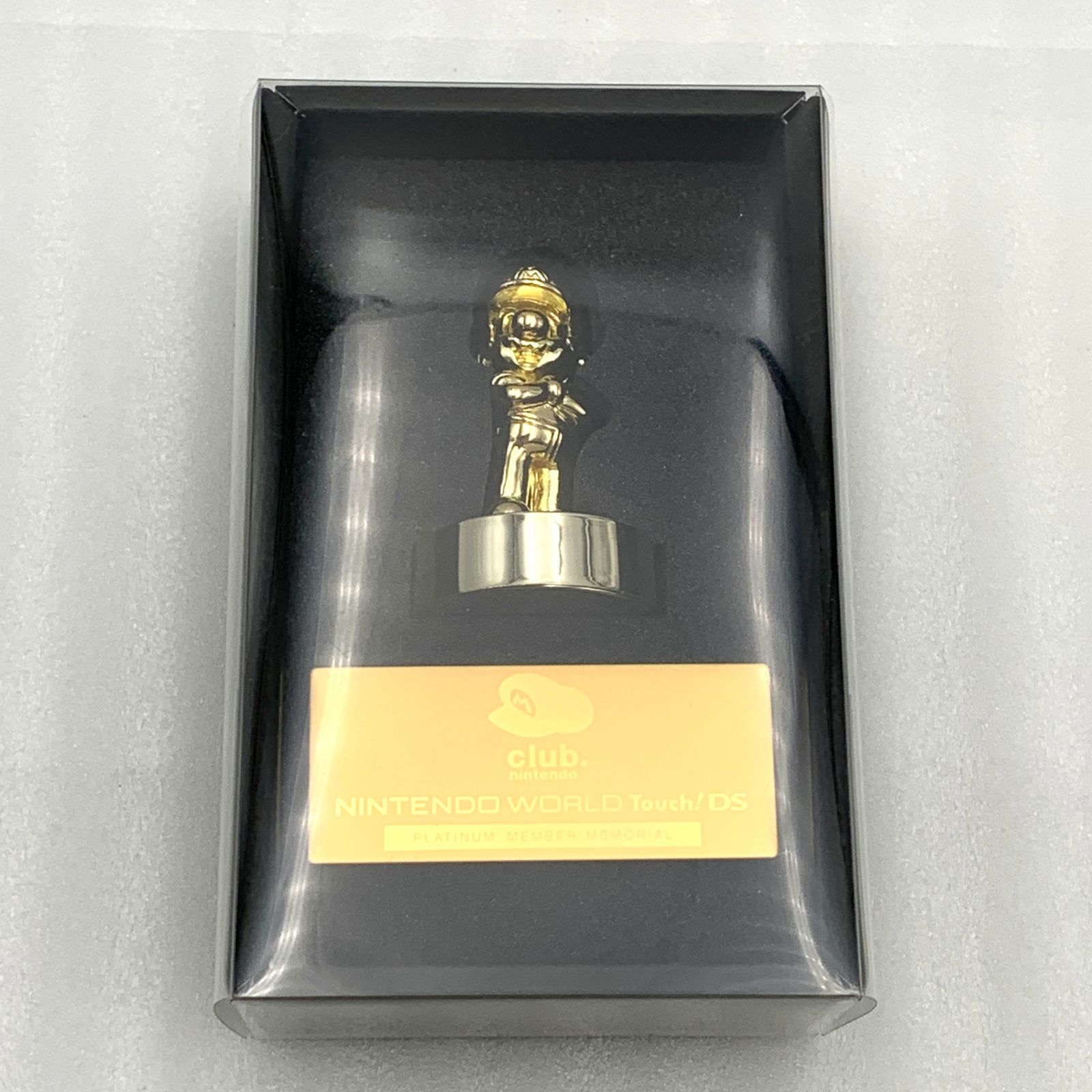 任天堂 クラブニンテンドー プラチナメンバー記念品 ゴールドマリオ像 