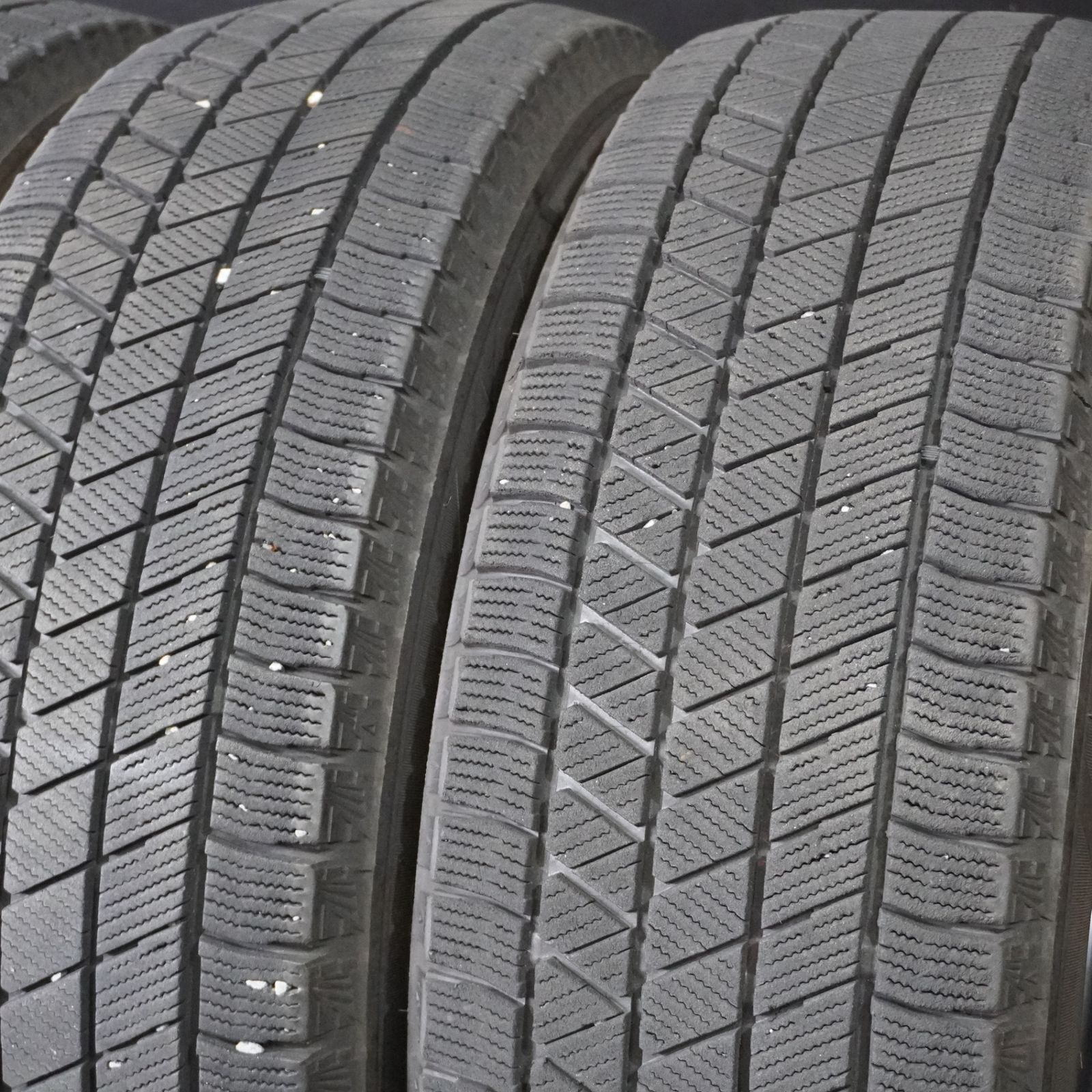 22年製 溝あり ブリヂストン BLIZZAK VRX3 195/65R15 4本 スタッドレス 