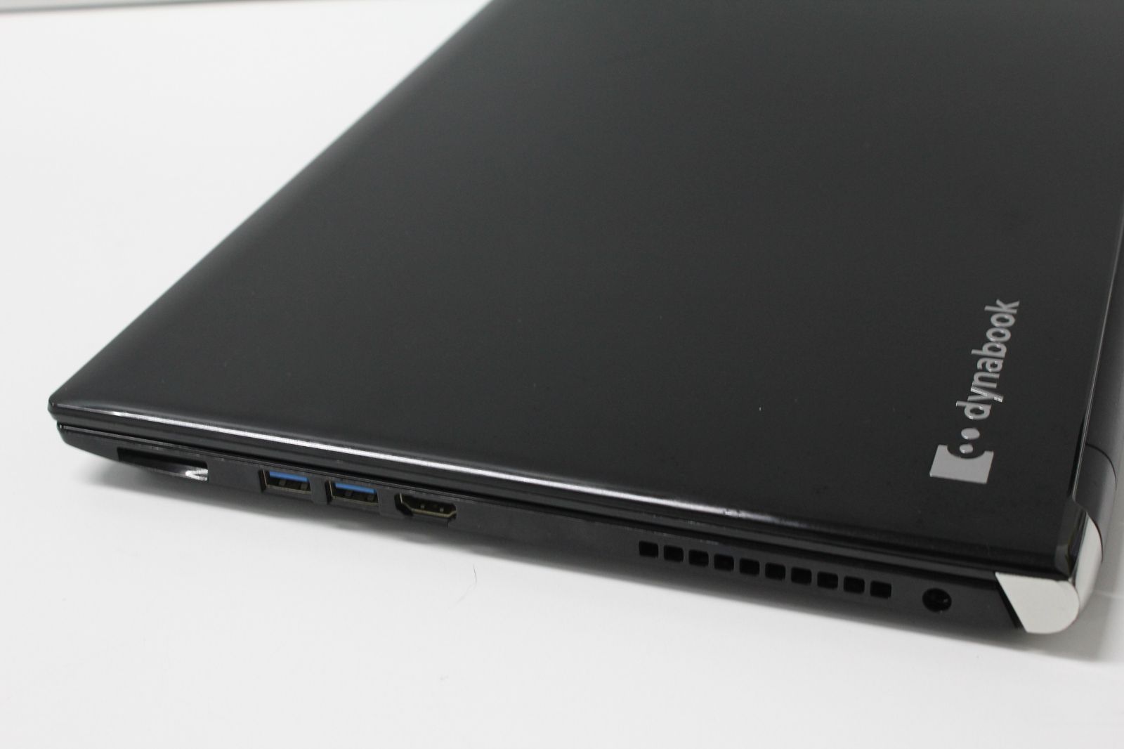 中古ノートPC】東芝〈dynabook T75/EBD〉Intel Core i7/SSD512GB 