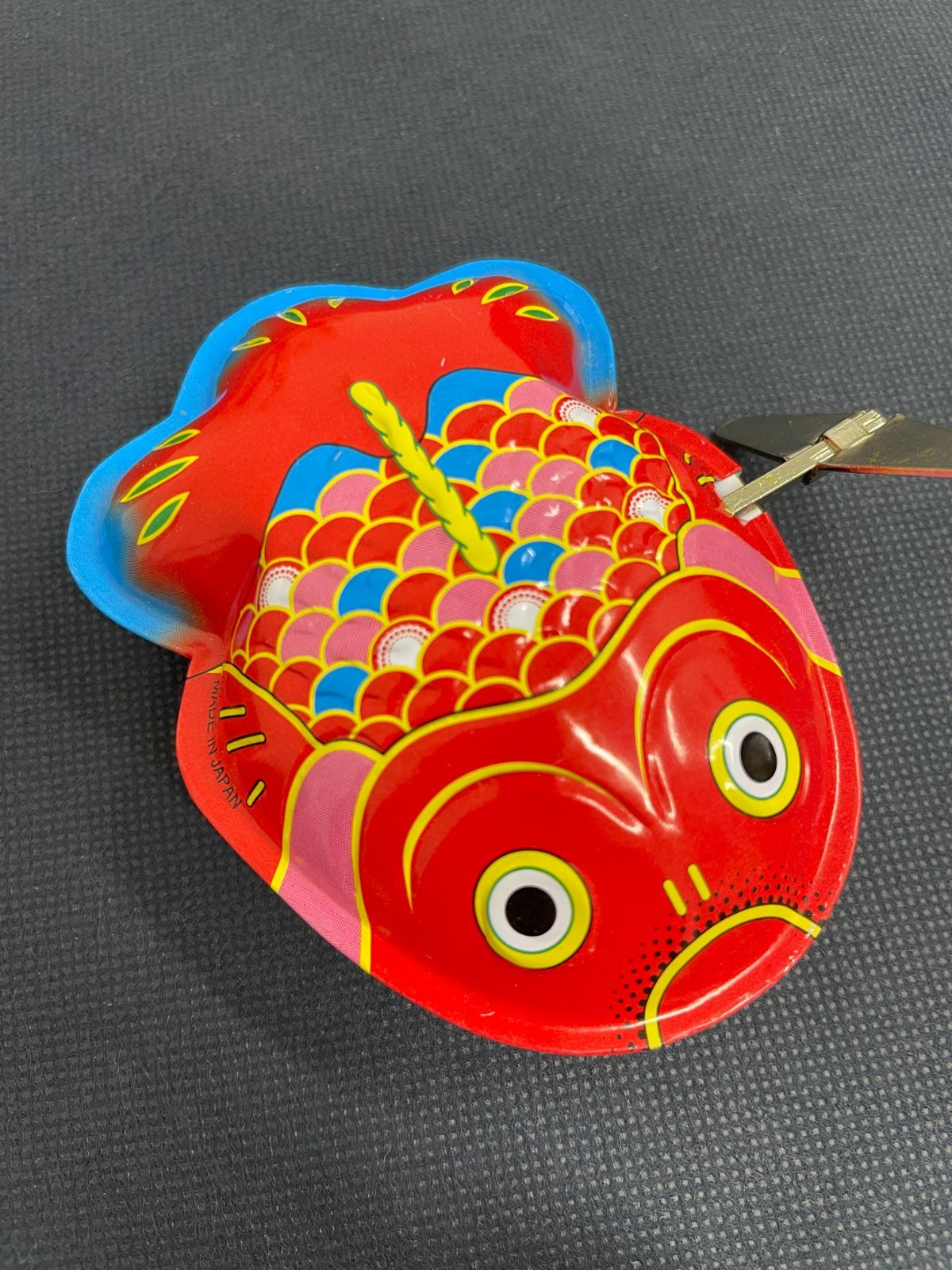 昭和レトロ 金魚 浮き輪 子供 ブリキ玩具 441301078718】日本製/箱付 ブリキのおもちゃ 金魚 ゼンマイ ターン