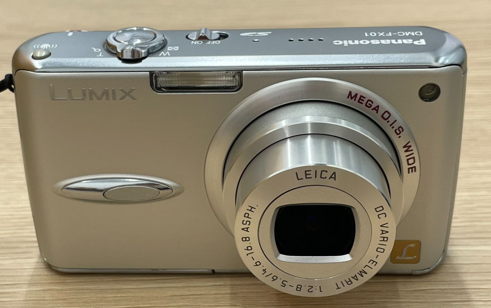 ☆【美品/動作確認済】Panasonic LUMIX DMC-FX01 シルバー 希少ライカ 