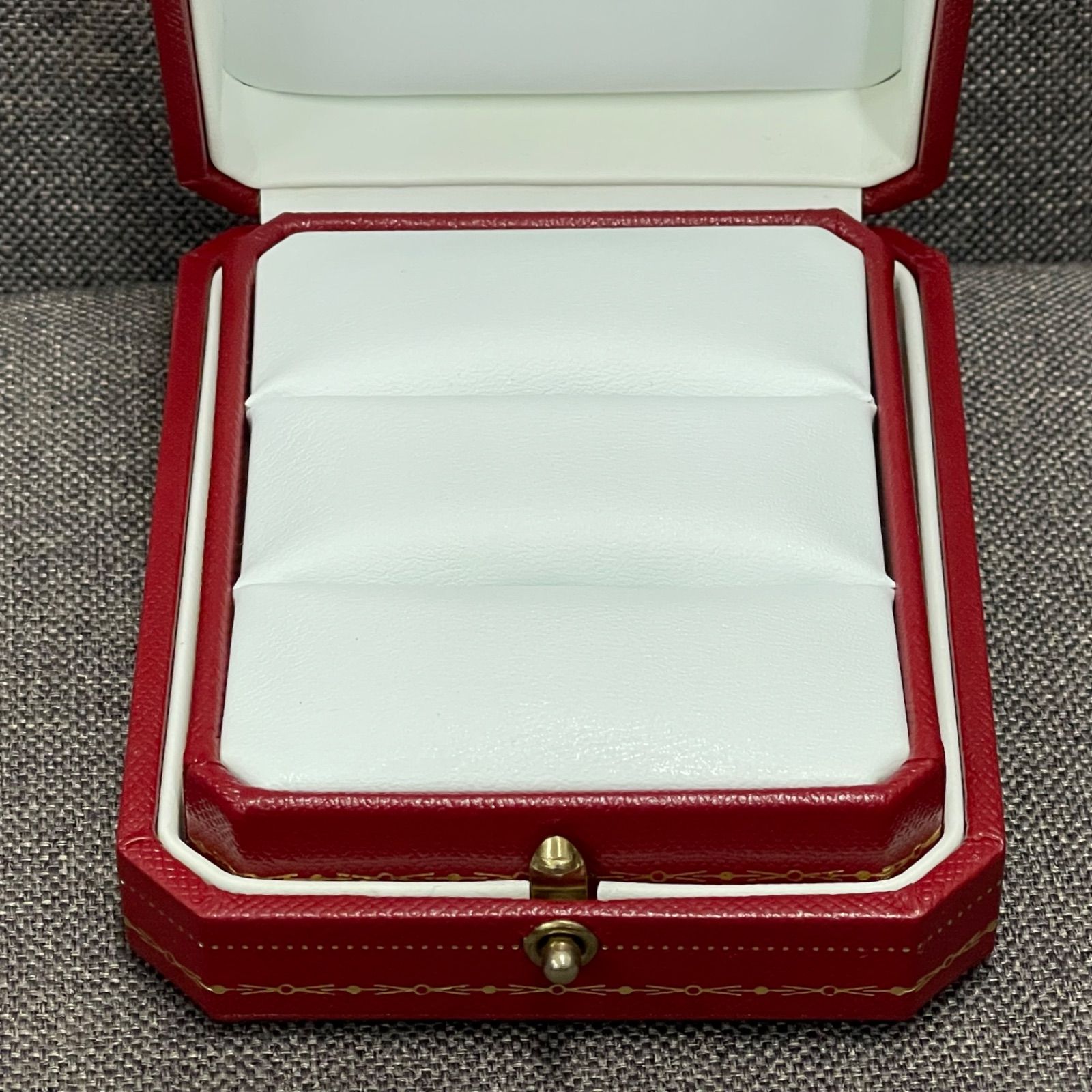 NPA】空箱 Cartier カルティエ ペアリング用 リングケース - メルカリ