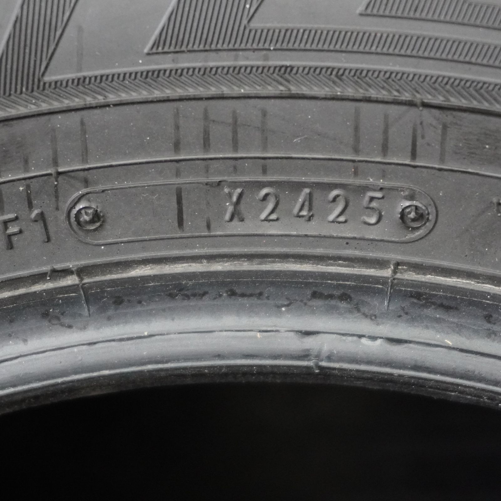 25年製 超バリ山 ダンロップ WINTER MAXX WM03 215/60R16 4本