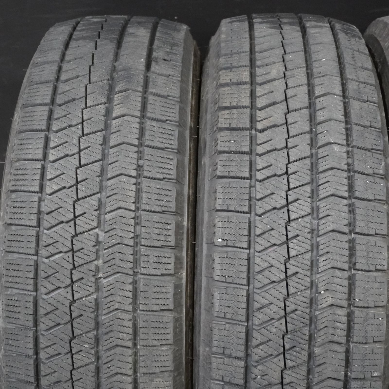24年製 溝あり ブリヂストン BLIZZAK VRX2 185/65R15 4本 スタッドレス 