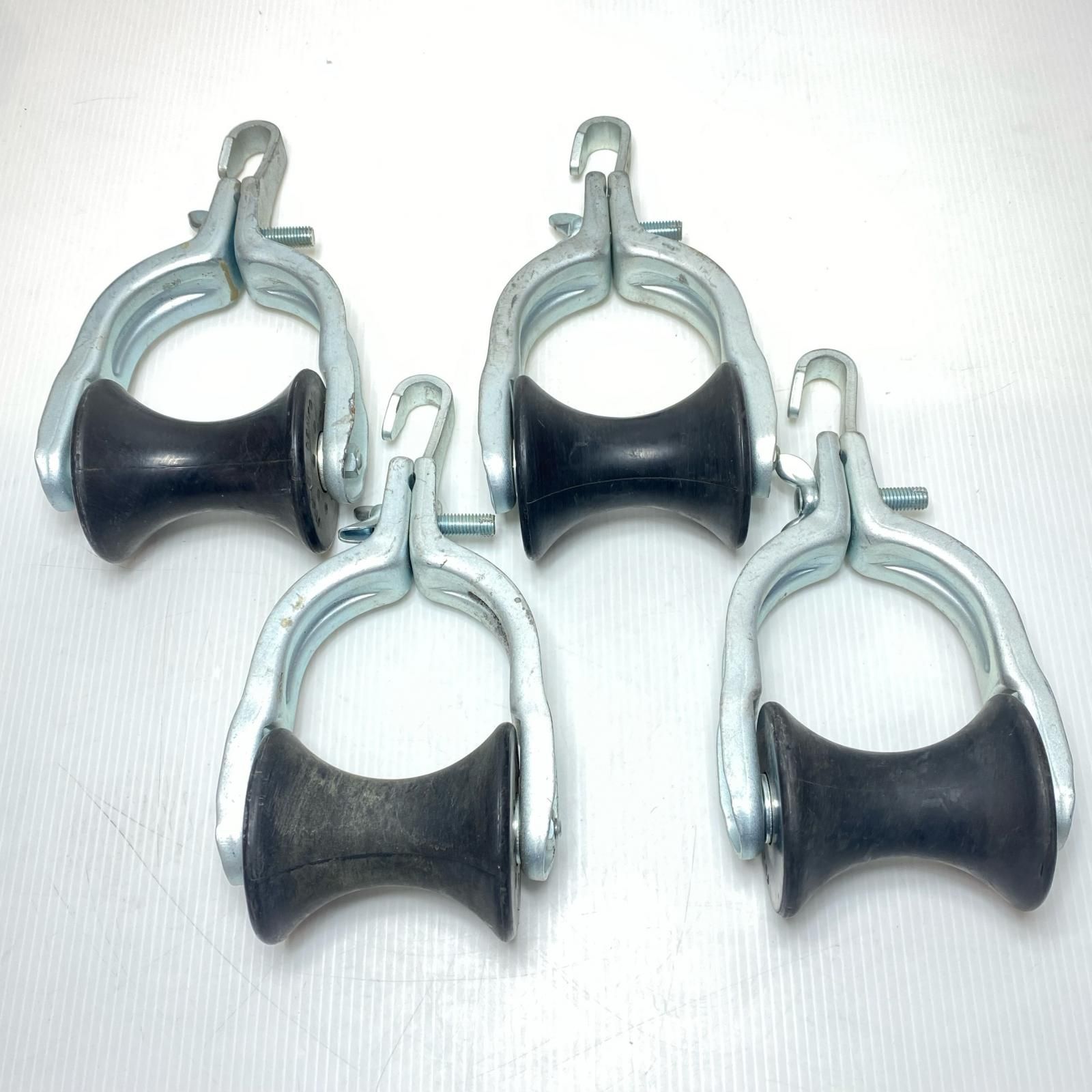 藤井電工 吊り金車セット 4個セット 使用感有 2型 - メルカリ 藤井電工 吊り金車セット 4個セット 使用感有 2型 - メルカリ