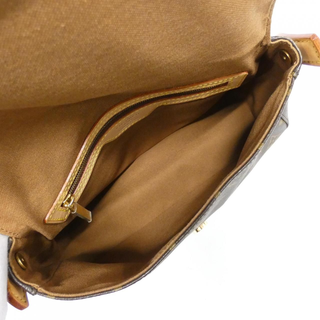 Buy from Japan Easily