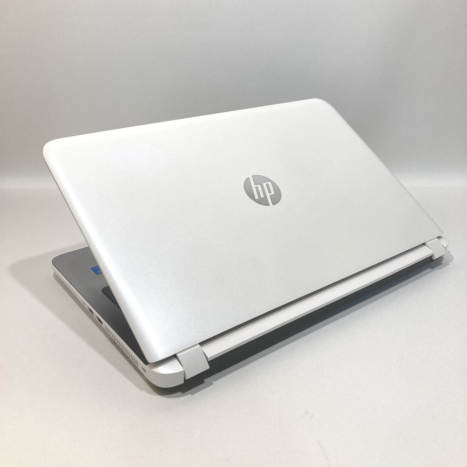 即利用OK！Windows11✨SSD✨hpカメラ ノートパソコン DVD 白 爆速SSD