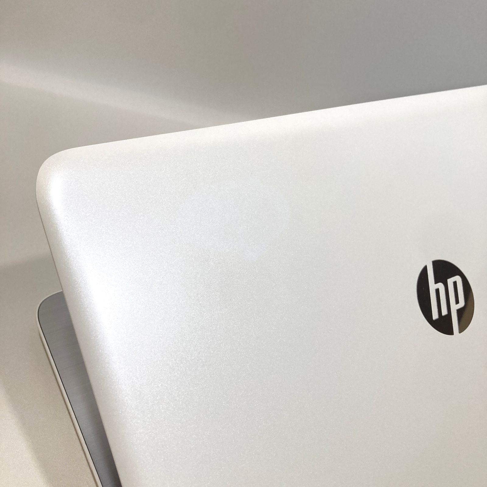 即利用OK！Windows11✨SSD✨hpカメラ ノートパソコン DVD 白 爆速SSD