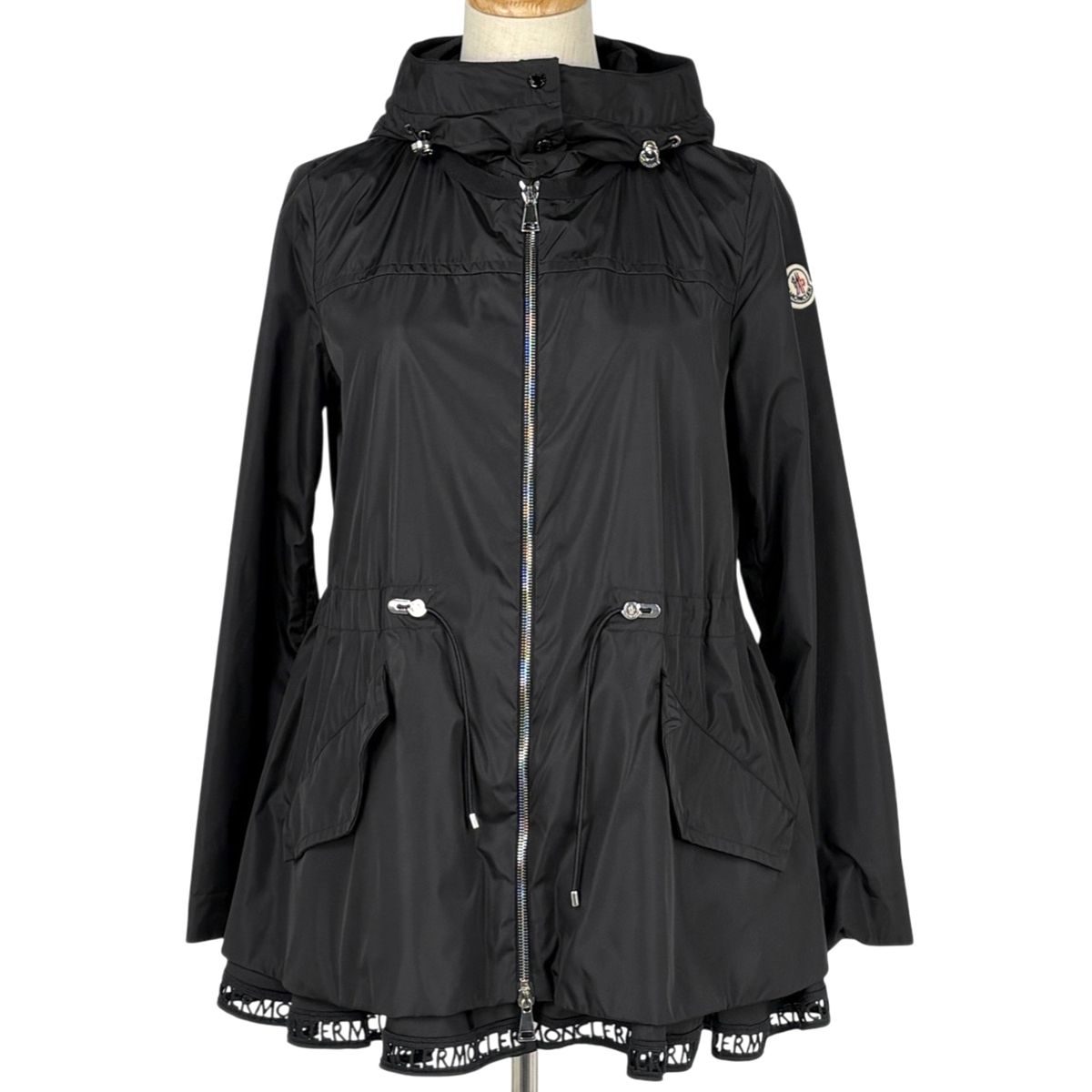 モンクレール MONCLER LOTY ナイロン ジャケット ロゴ ジップ モンクレール MONCLER LOTY ナイロン ジャケット ロゴ ジップ