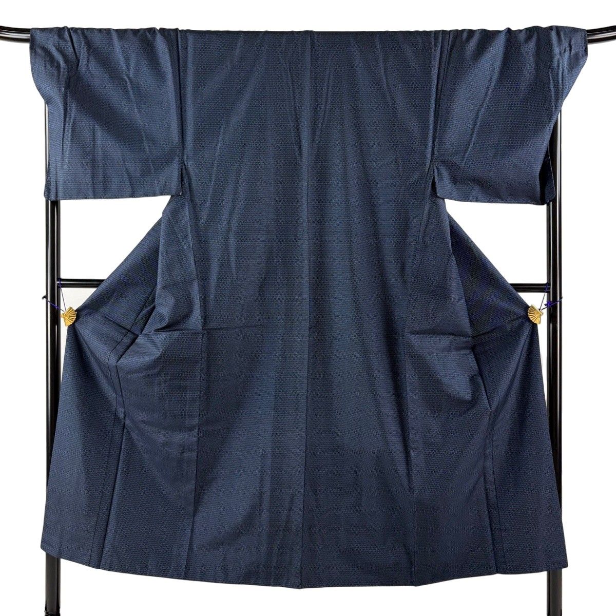 【美品】 男着物 身丈148.5cm 裄丈73cm L 袷 アンサンブル 紬 亀甲絣 紺色 正絹 名品 【中古】