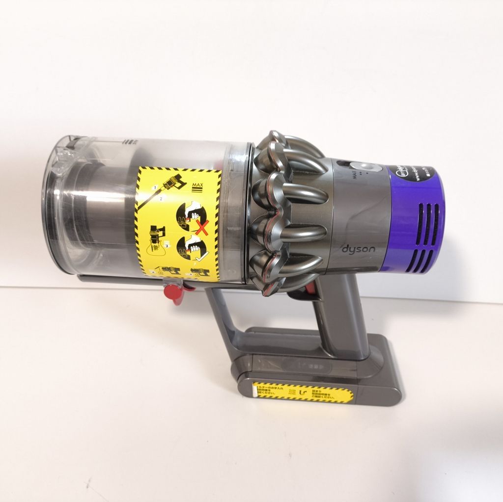 Dyson V10 作動品　MAXモード4分連続吸引確認 Dyson V10 作動品 MAXモード4分連続吸引確認 真新しいダイソン - 数分しか
