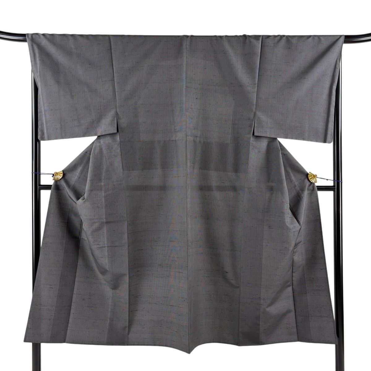 【美品】男着物 身丈140.5cm 裄丈69cm S 単衣 牛首紬 証紙あり 落款あり 縦縞 黒灰 正絹 逸品 【中古】 36,270円