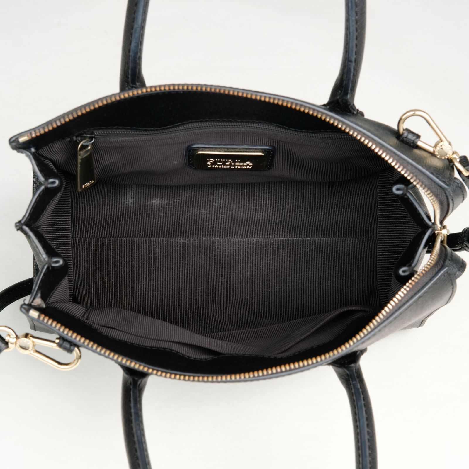 【A582】ハンドバッグ FURLA ブラック A582】ハンドバッグ FURLA ブラック