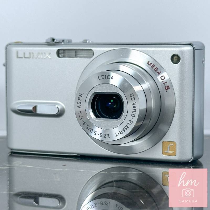 Panasonic LUMIX DMC-FX9-S シルバー/600万画素 Panasonic 【公式通販】