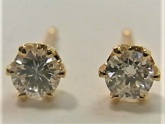 K18 18金 スタッド ピアス ダイヤ0.210ct 0.197ct アクセサリー ピアス