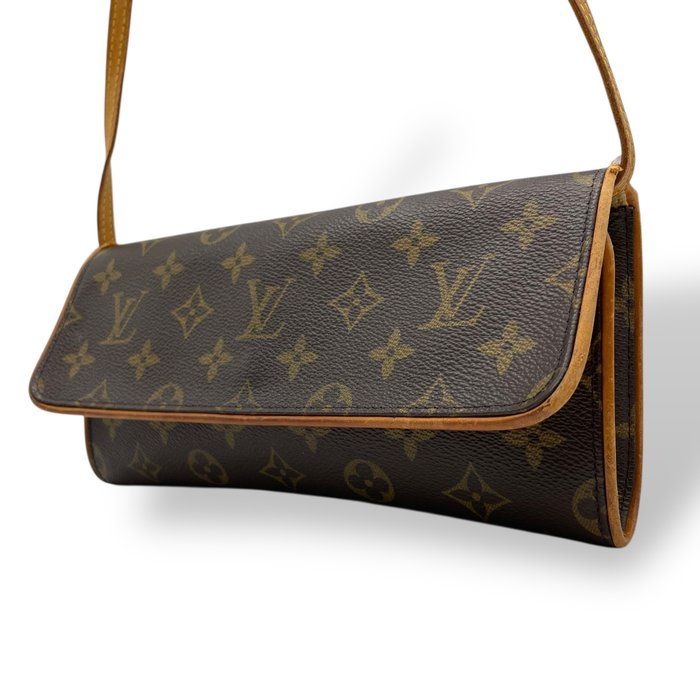 Louis Vuitton ルイヴィトン モノグラム ポシェット ツインGM Louis Vuitton ルイヴィトン モノグラム ポシェット ツインGM