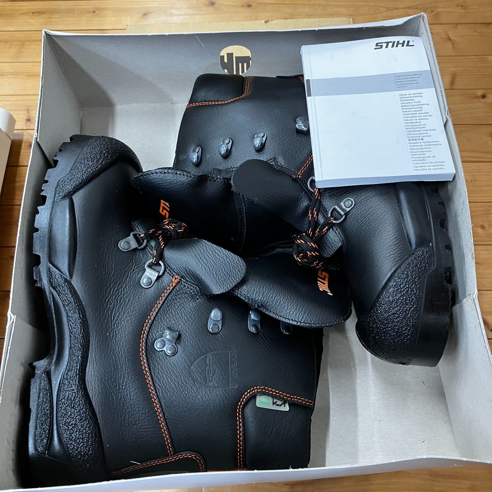 新品未使用】STIHL ファンクションブーツ 41（約26cm）チェンソー対応 