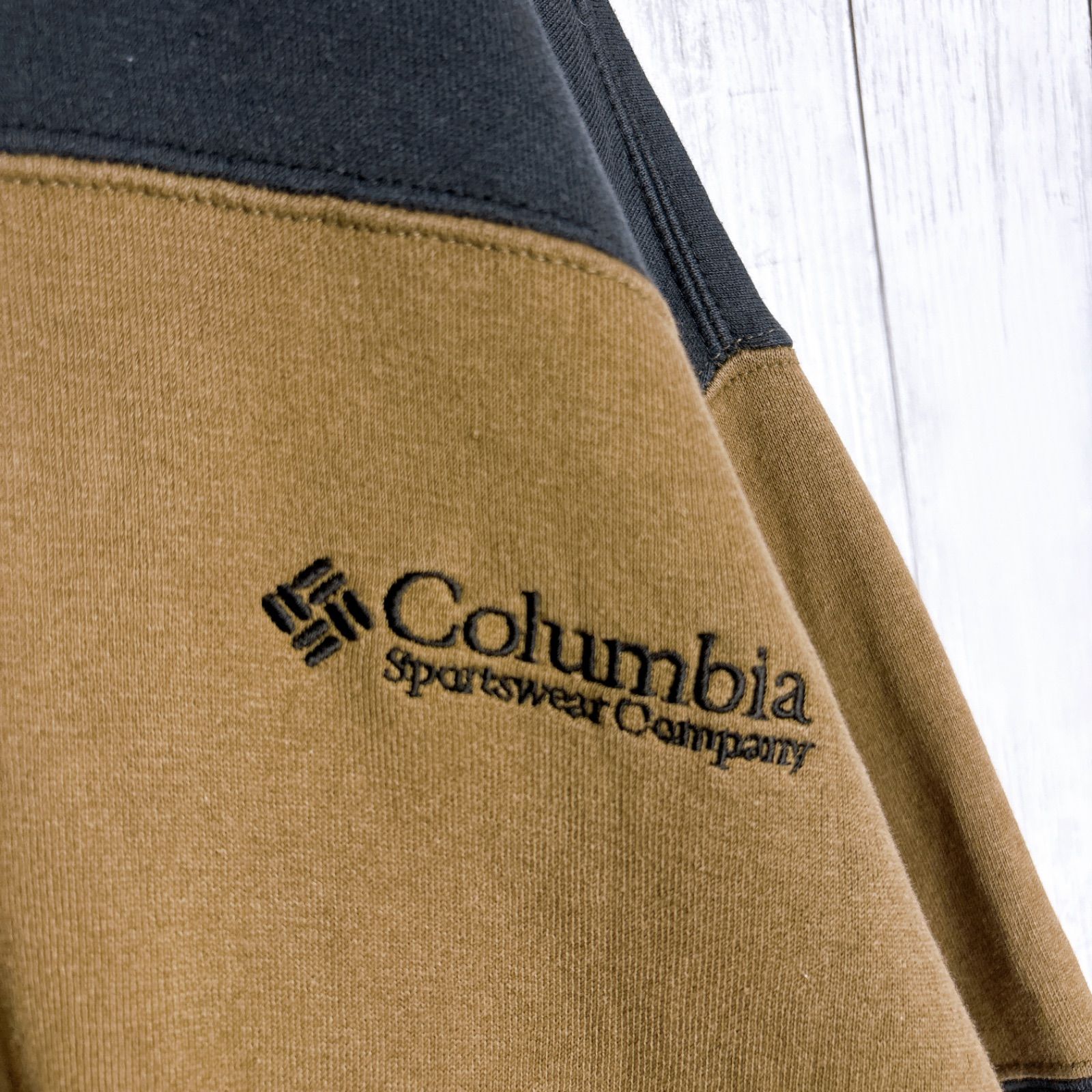 海外モデル】90s Vintage 古着 コロンビア Columbia スウェット 