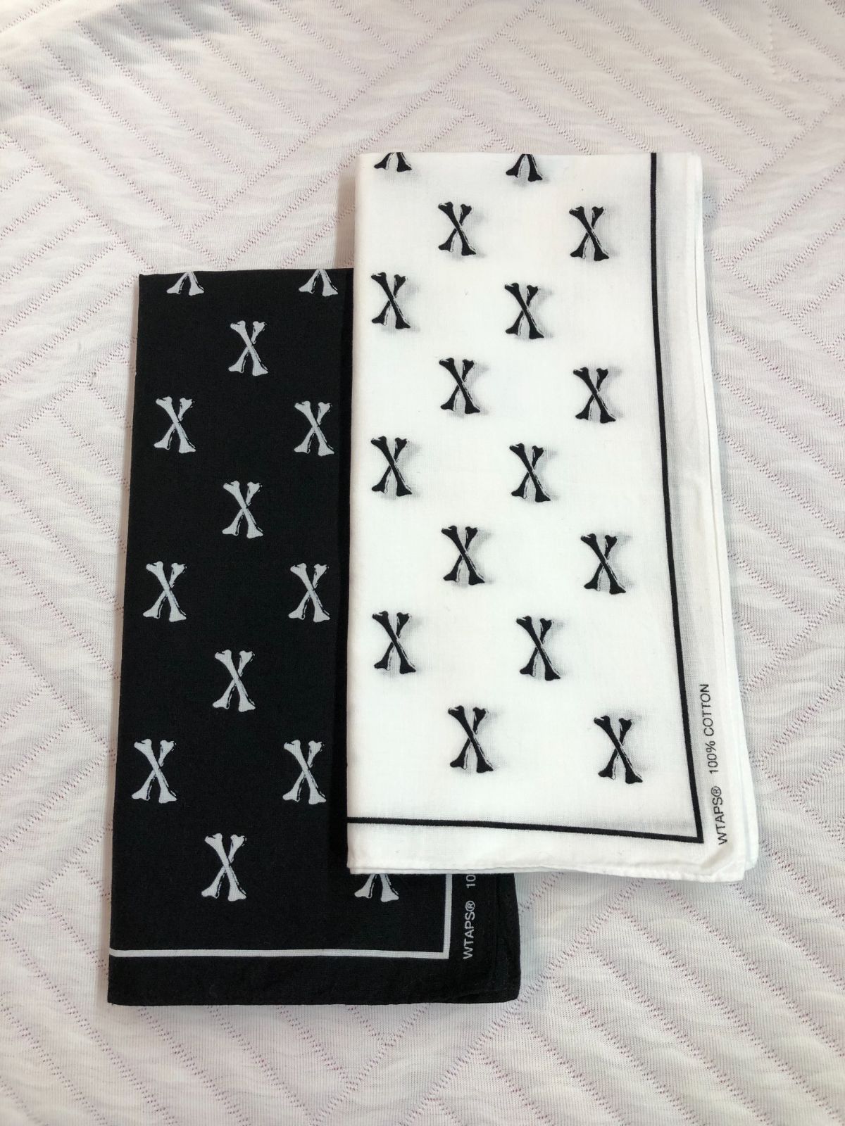 WTAPS BANDANA クロスボーン バンダナ ホワイト ブラック - メルカリ