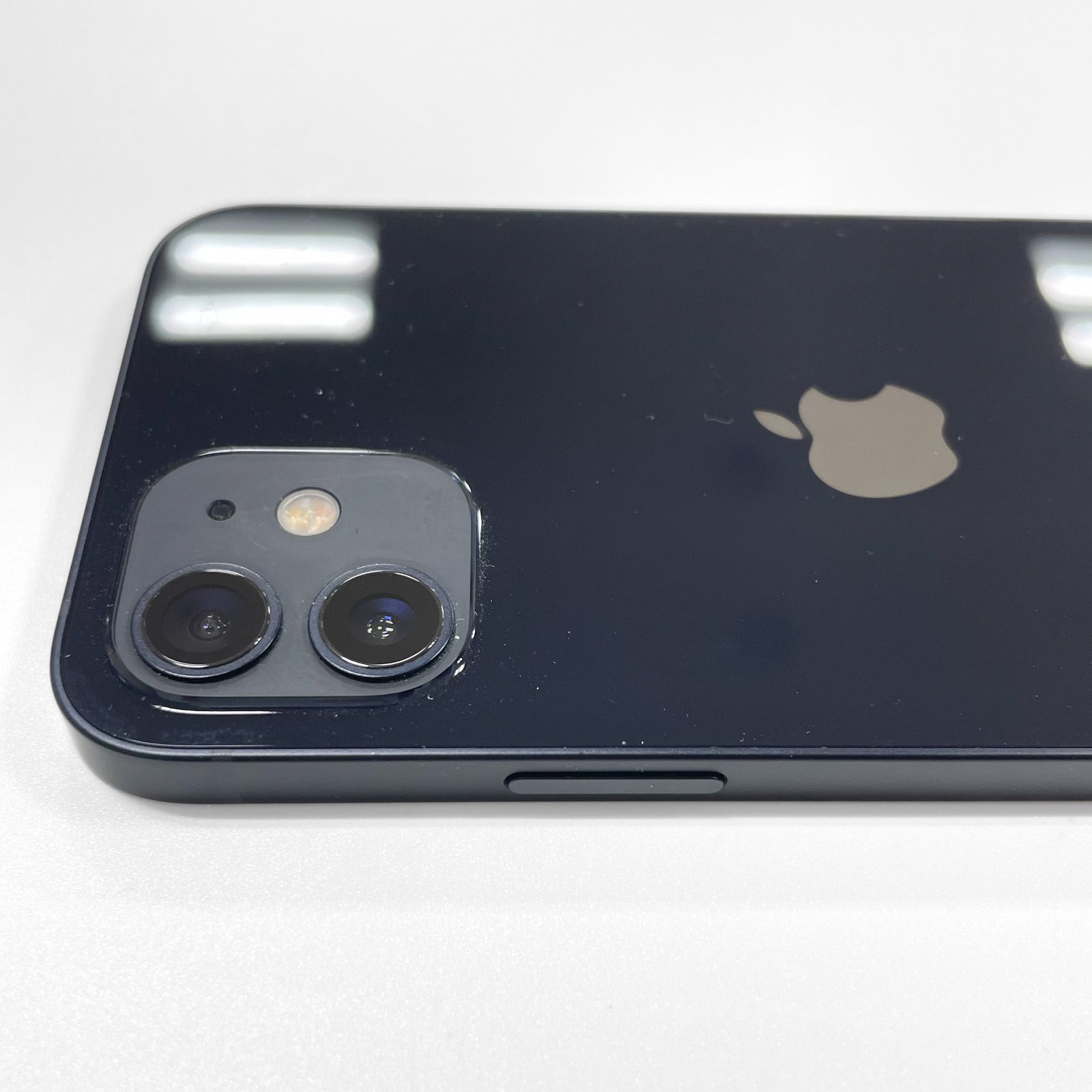 中古】iPhone12 64GB ブラック docomo Bランク - メルカリ