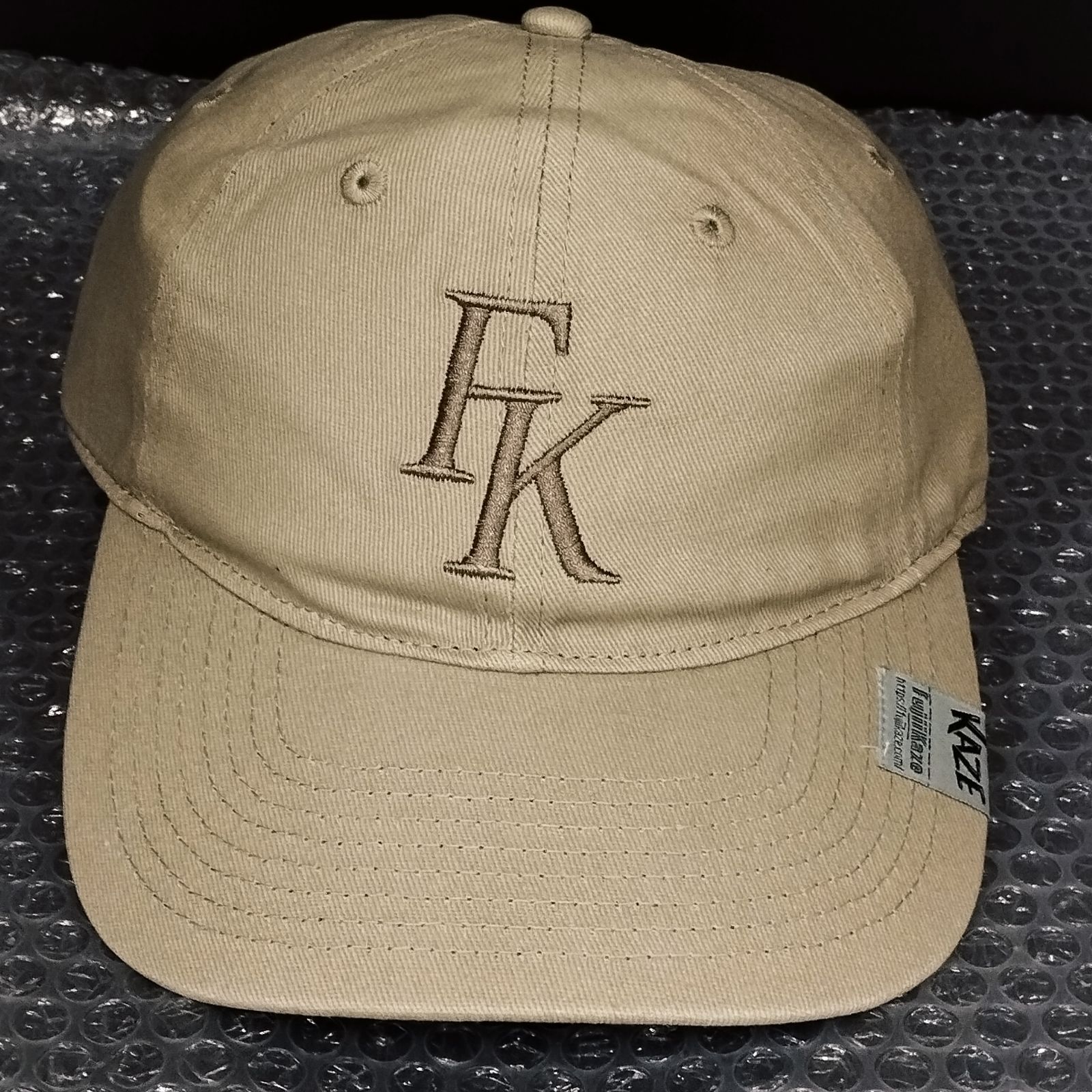 D33037】（現状品）藤井風 FKキャップ ベージュ - メルカリ