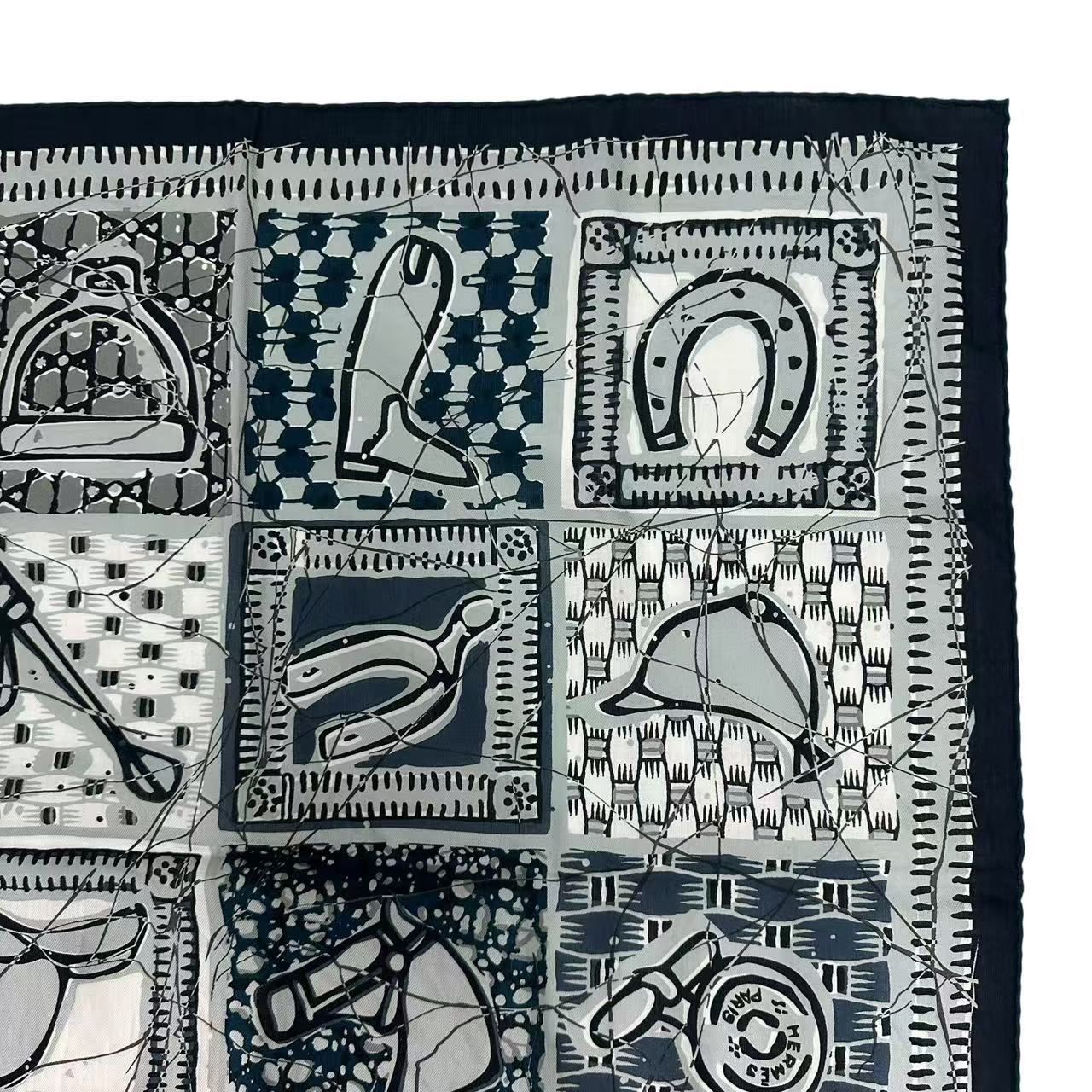 HERMES エルメスカレ65 Le Boubou Hスカーフ コットン 箱付 レア 新品同様 HERMES エルメス カレ65 Le Boubou H ブーブーH