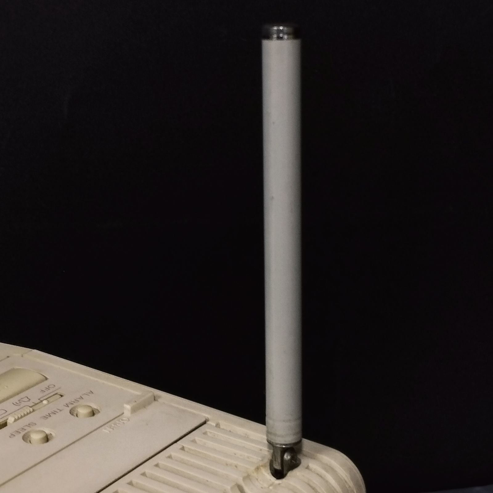 D38169】(現状品)SONY インデックストロン KV-4SV1 小型テレビ 88年 D38169】(現状品)SONY インデックストロン KV-4SV1 小型テレビ 88年