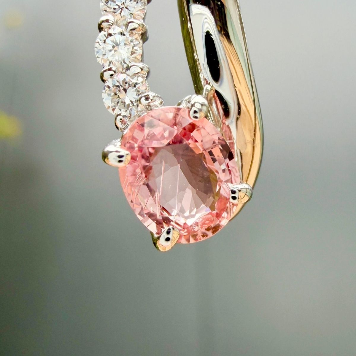 Pt900 パパラチアサファイア0.798ct ダイヤモンド0.22ct トップ - メルカリ