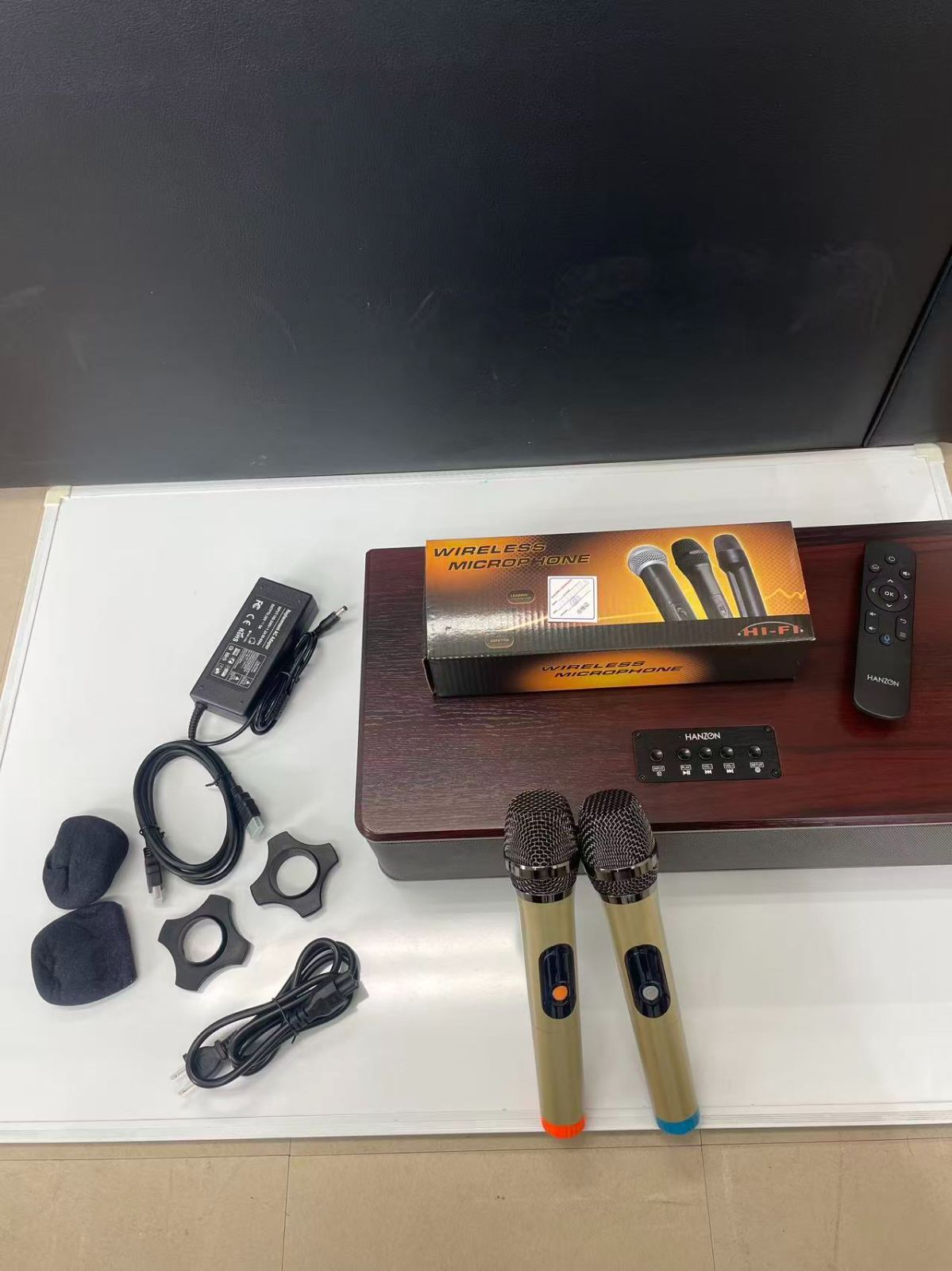 HANZON サウンドボックス 未使用 ショッピング販売品 HANZON サウンドボックス 無線マイク2本付き