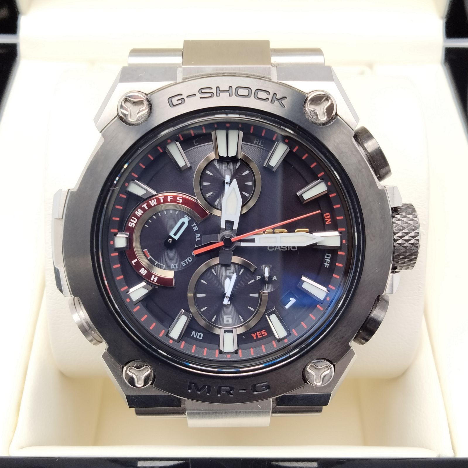 ✨️CASIO✨️カシオ Gショック MRG-B1000D-1AJR 電波ソーラー チタン 