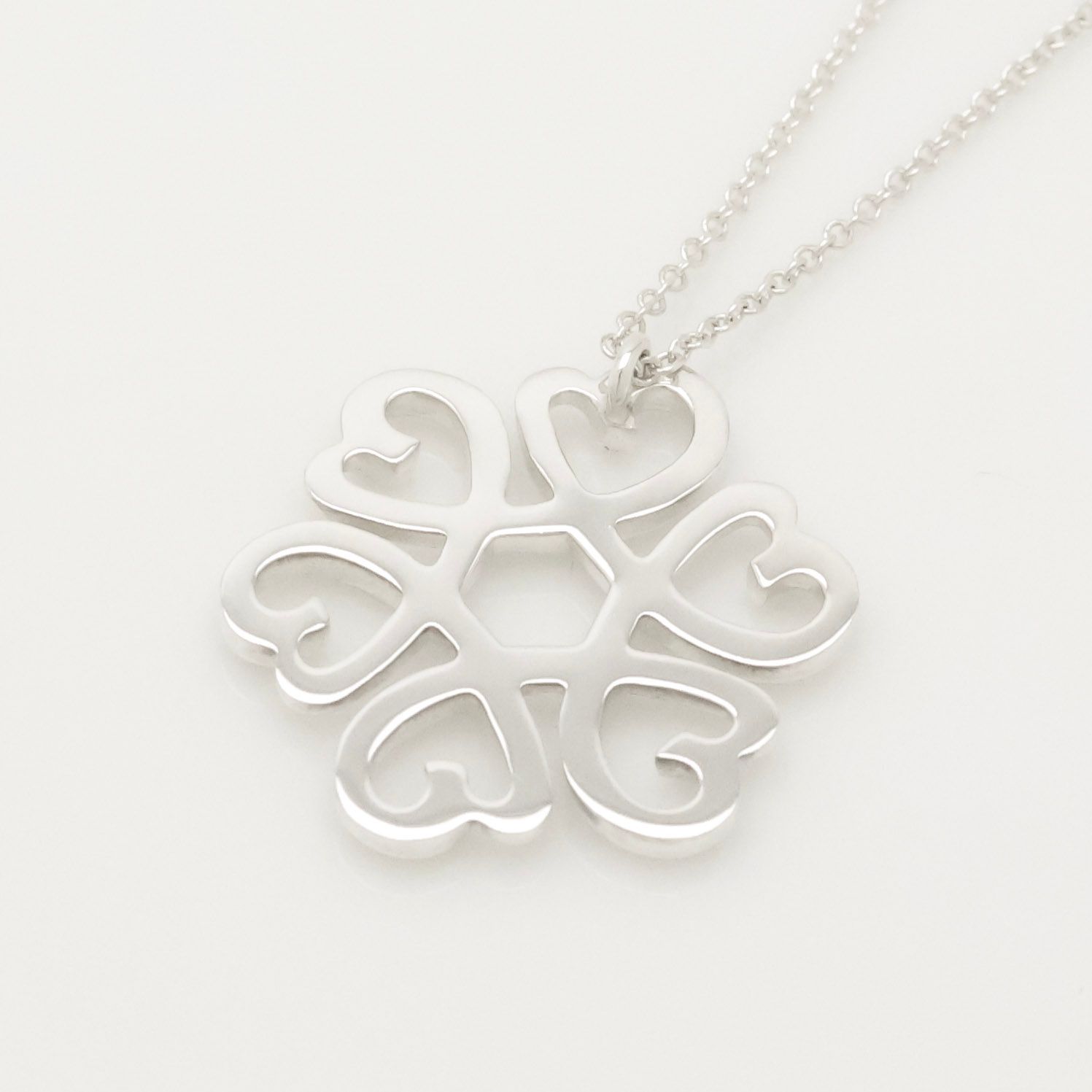 美品】ティファニー TIFFANY&Co. メダリオン ラビングハート 