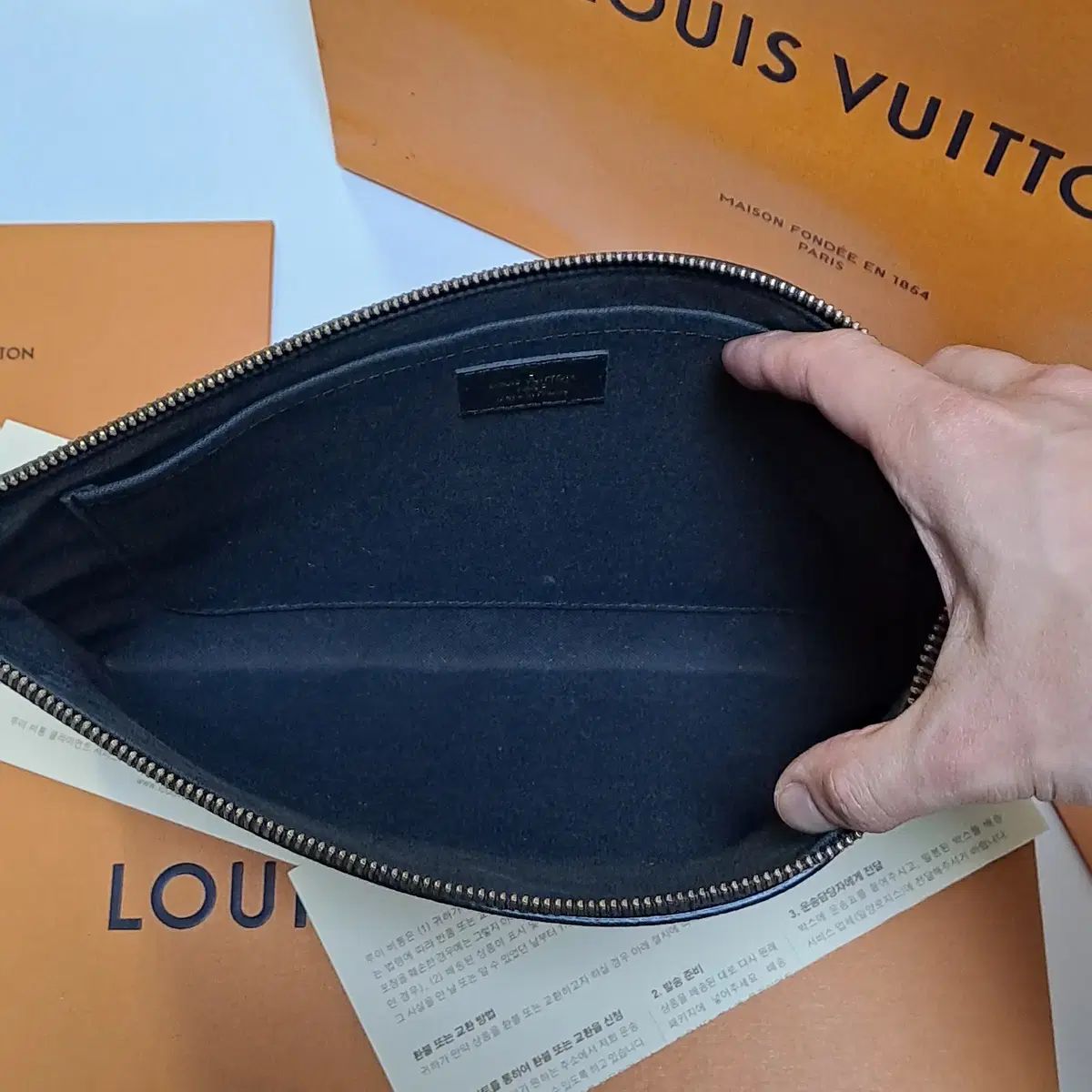 Buy from Japan Easily