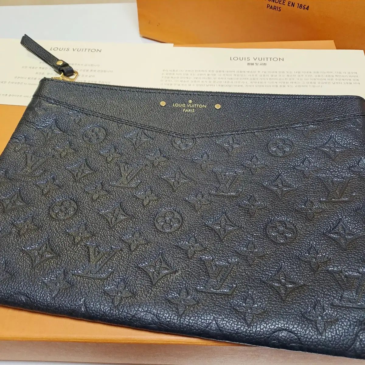 Buy from Japan Easily