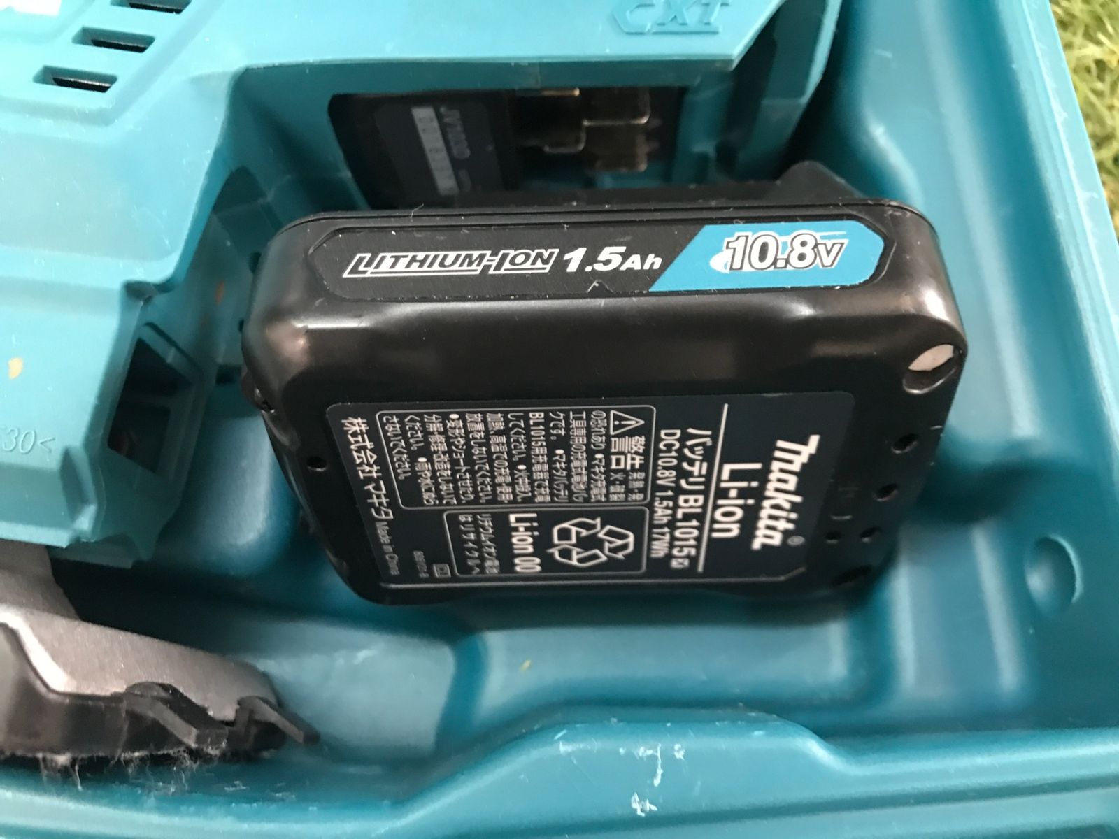 中古品】【0906】☆makita(マキタ) 10.8v充電式ジグソー (1.5Ah 