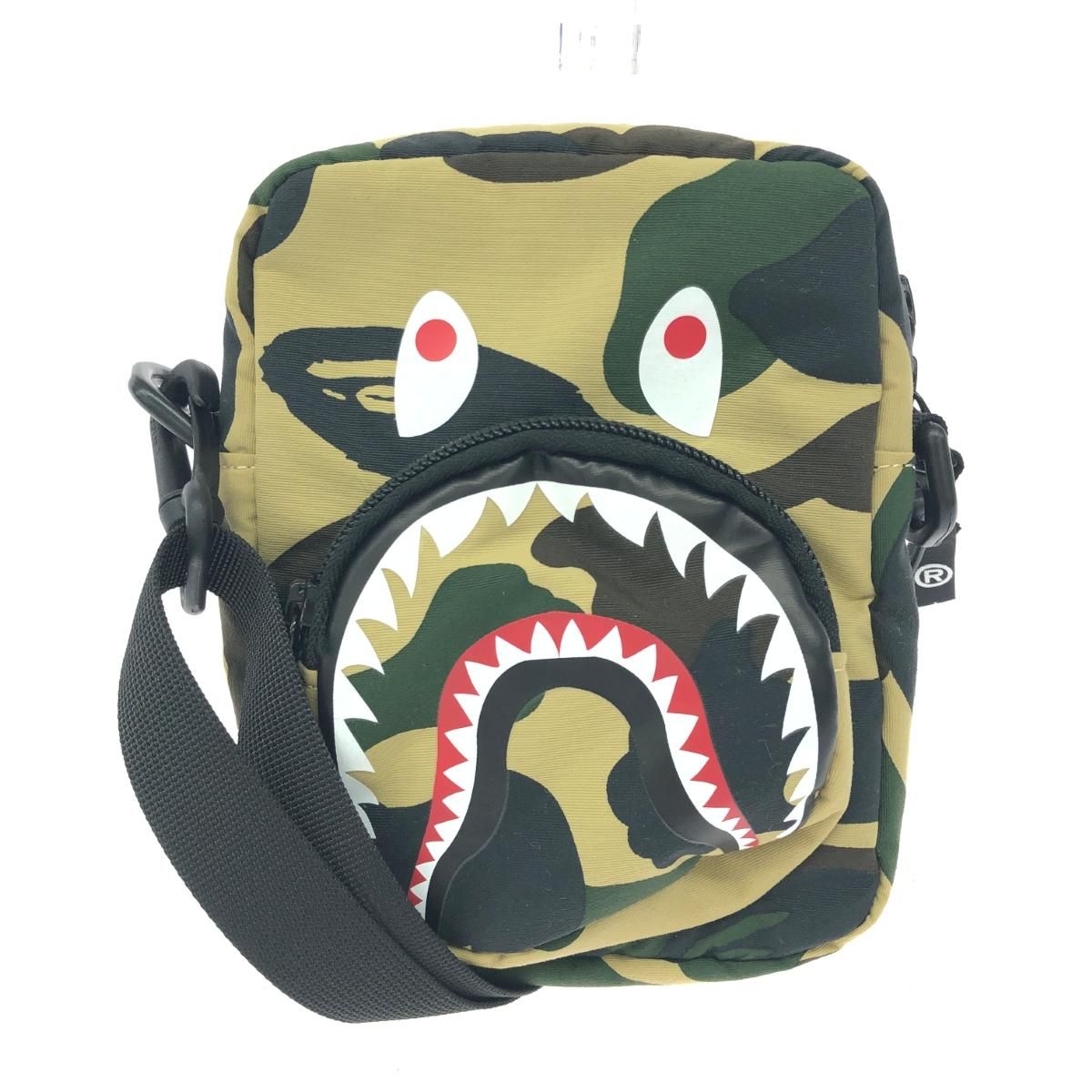A BATHING APE アベイシングエイプ ショルダーバッグ ファーストカモ