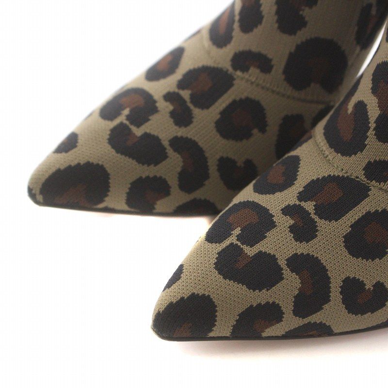 ジャンヴィトロッシ Gianvito Rossi ショートブーツ ポイン ジャンヴィトロッシ Gianvito Rossi ショートブーツ ポイン