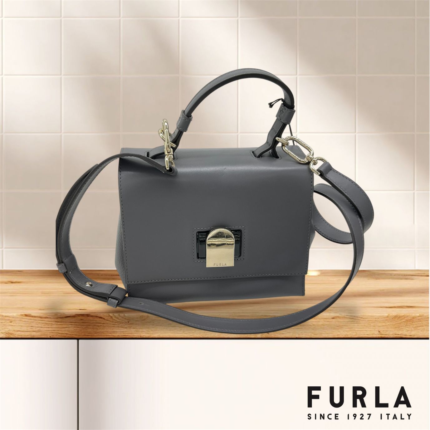 未使用品✨タグ付き FURLAフルラ ロゴプレート ハンドバッグ 2way 