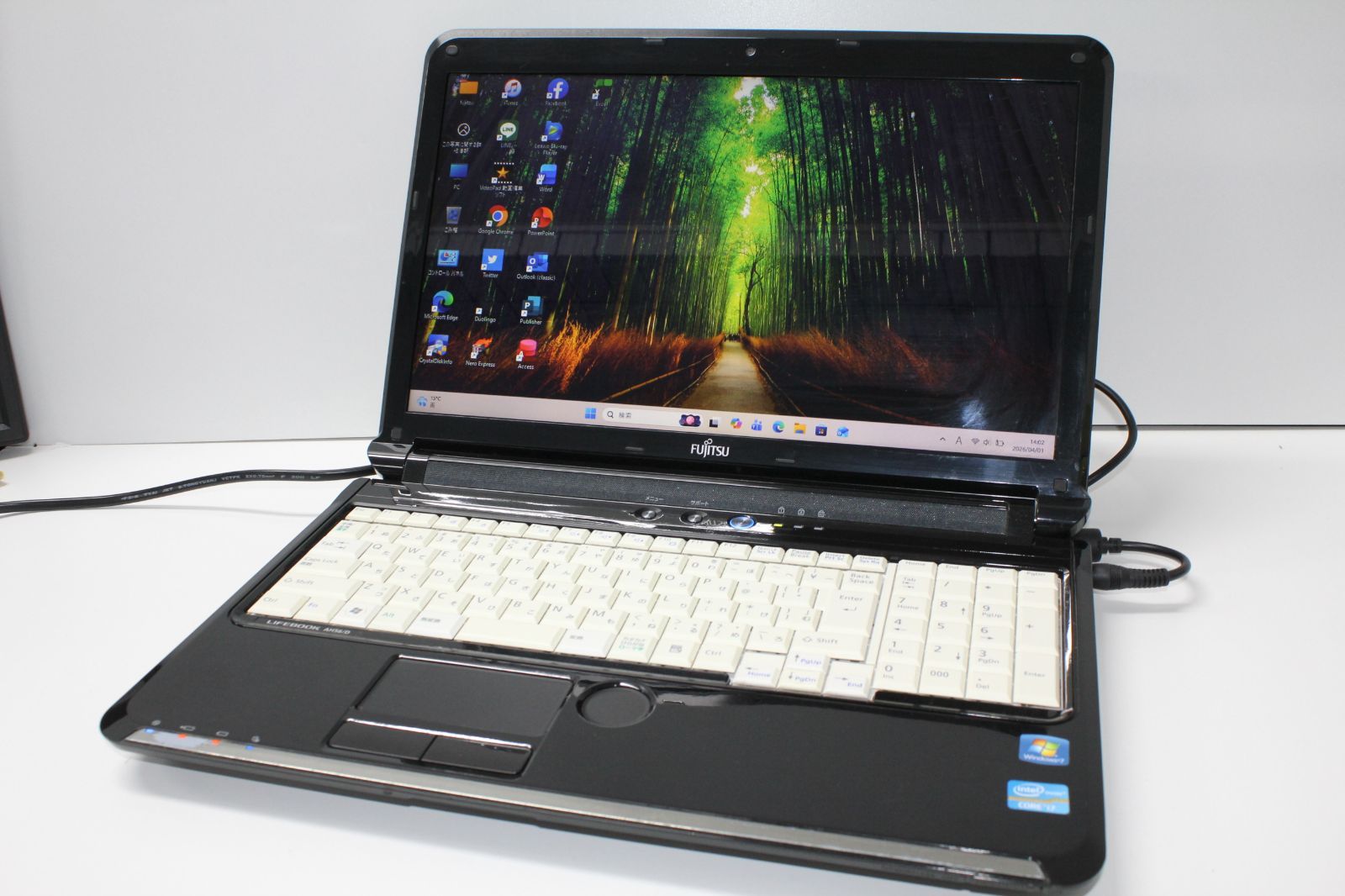 中古】富士通 LIFEBOOK AH56/G i7/SSD256GB/8GB - メルカリ