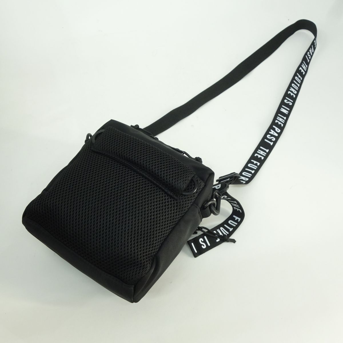 HUMAN MADE ヒューマンメイド MILITARY POUCH LARGE ショルダーバッグ 