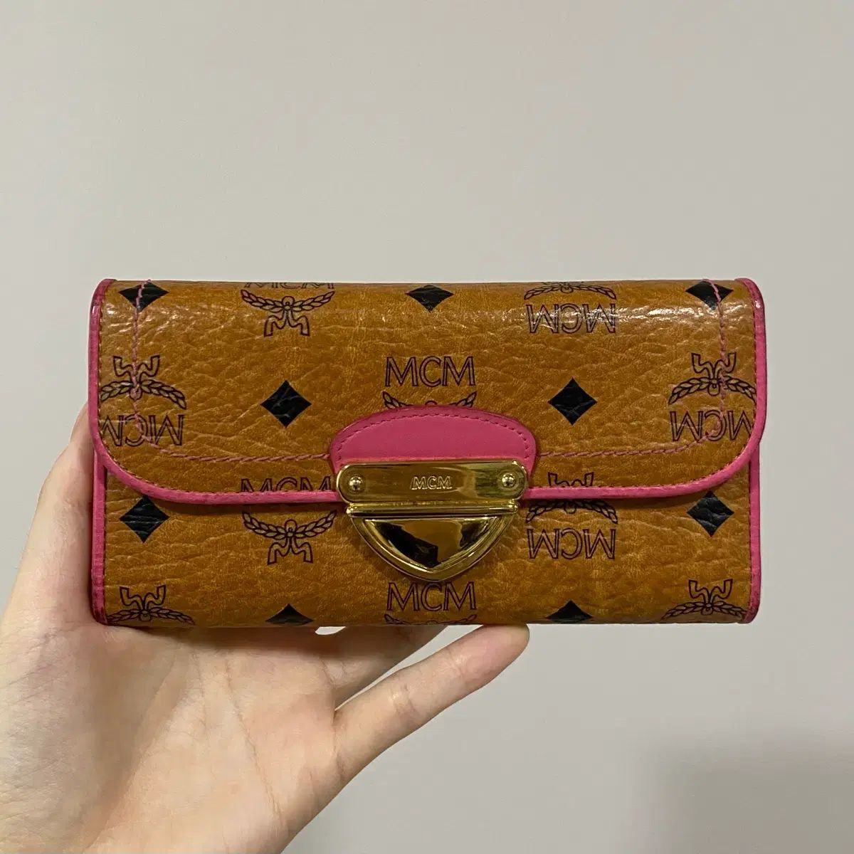 MCM エムシーエム 長財布 三つ折り ヴィセトス柄 ブラウン aranさん 