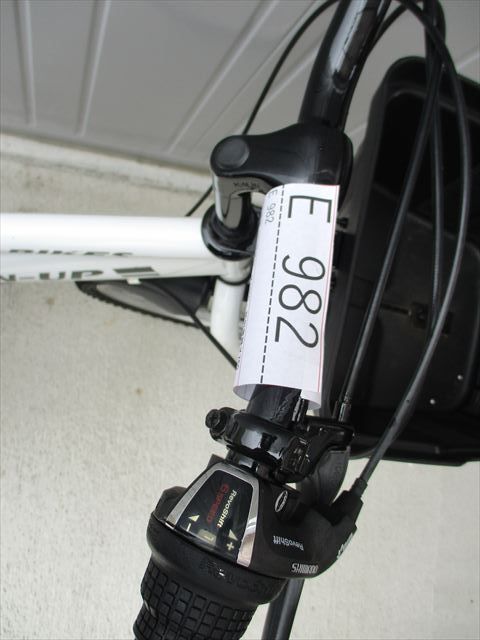E982☆整備済み☆完成車発送☆中古子ども自転車【ジュニアマウンテン 