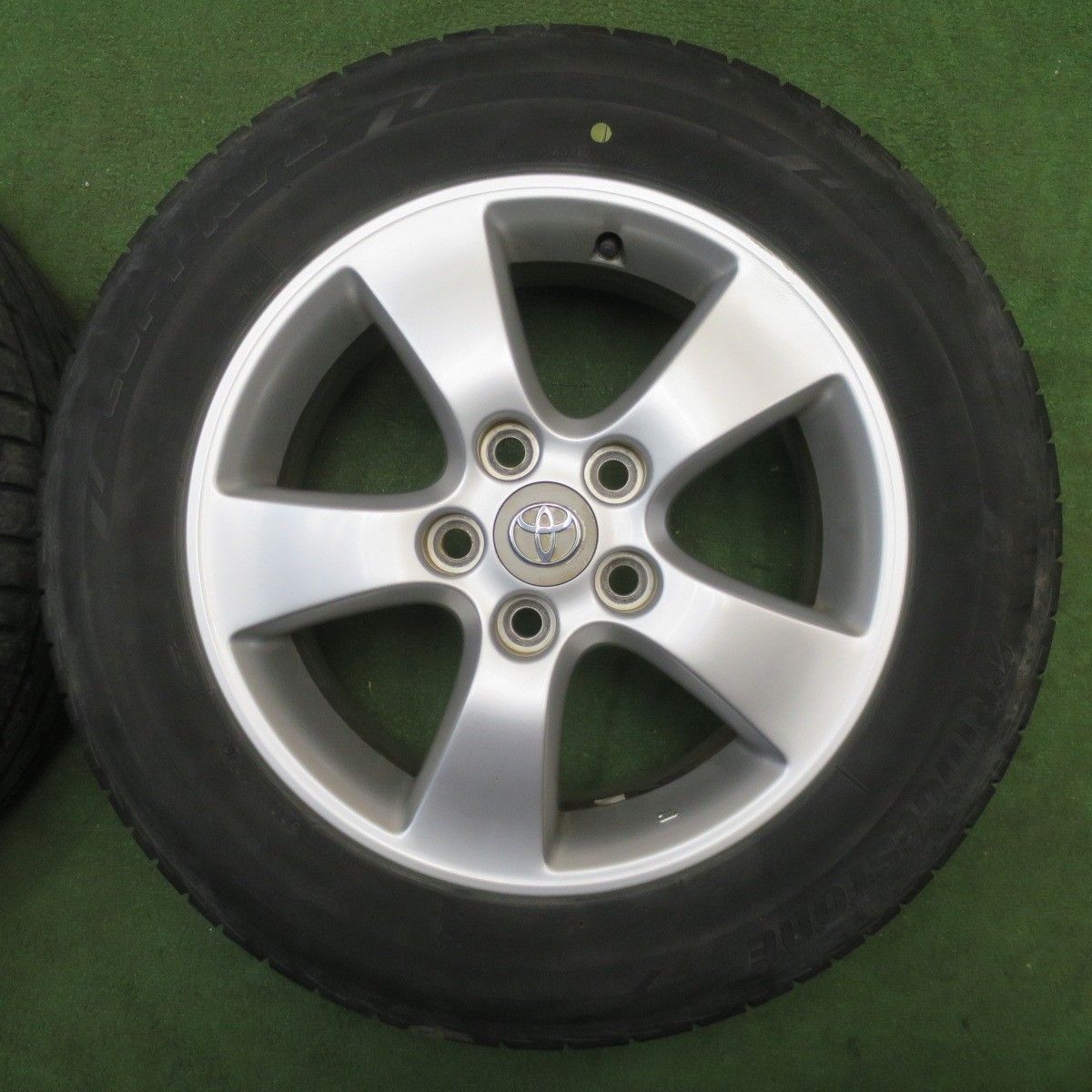 決まりました バリ溝 トヨタ 純正 エスティマ 215/60R16 ACR30W 