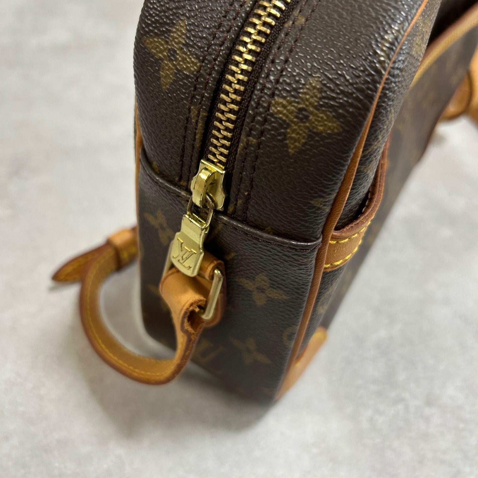 LOUIS VUITTON ルイヴィトン モノグラム トロカデロ 27 M51274 MB1003 